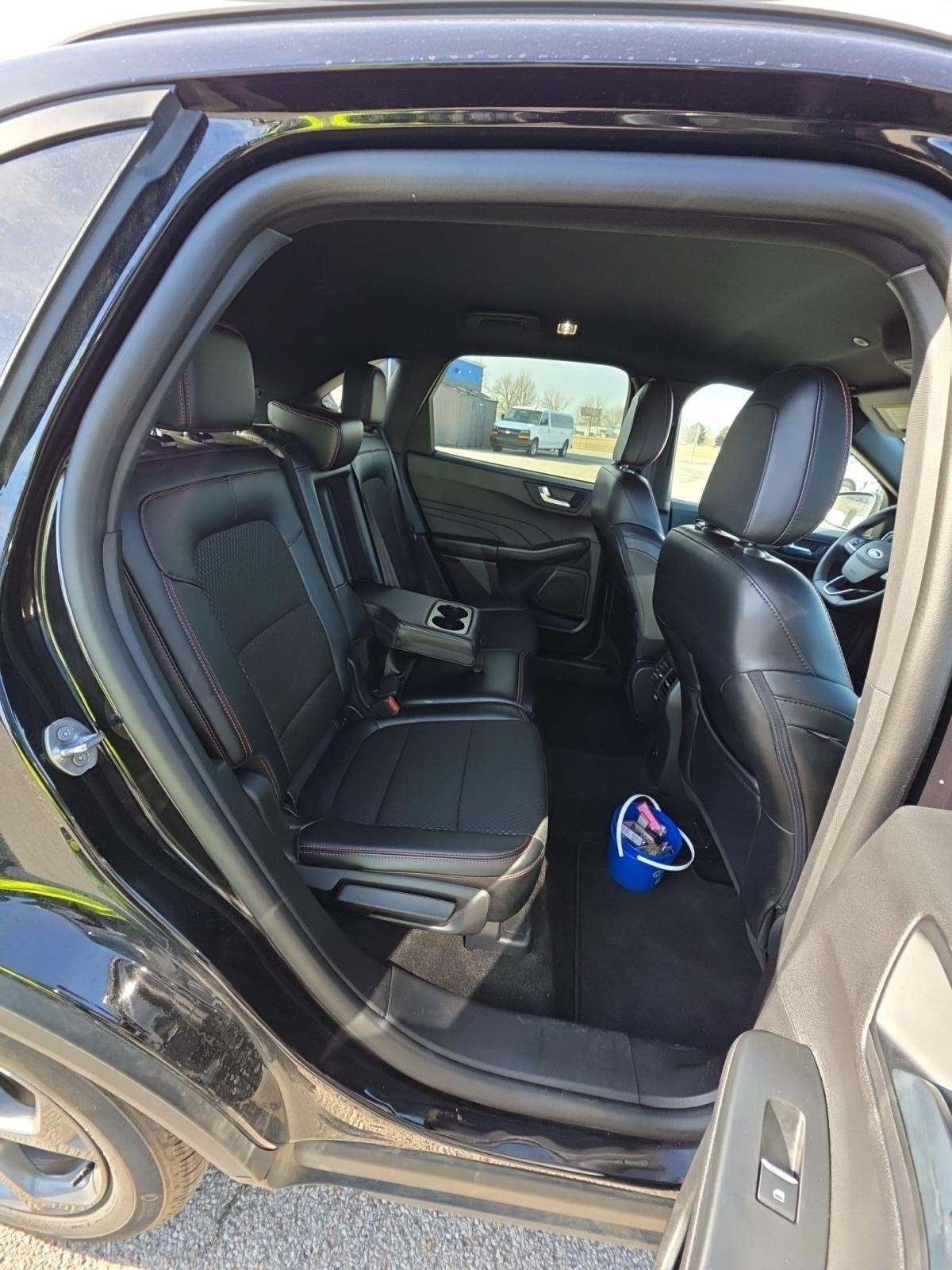 2025 Ford Escape ST-Line FWD