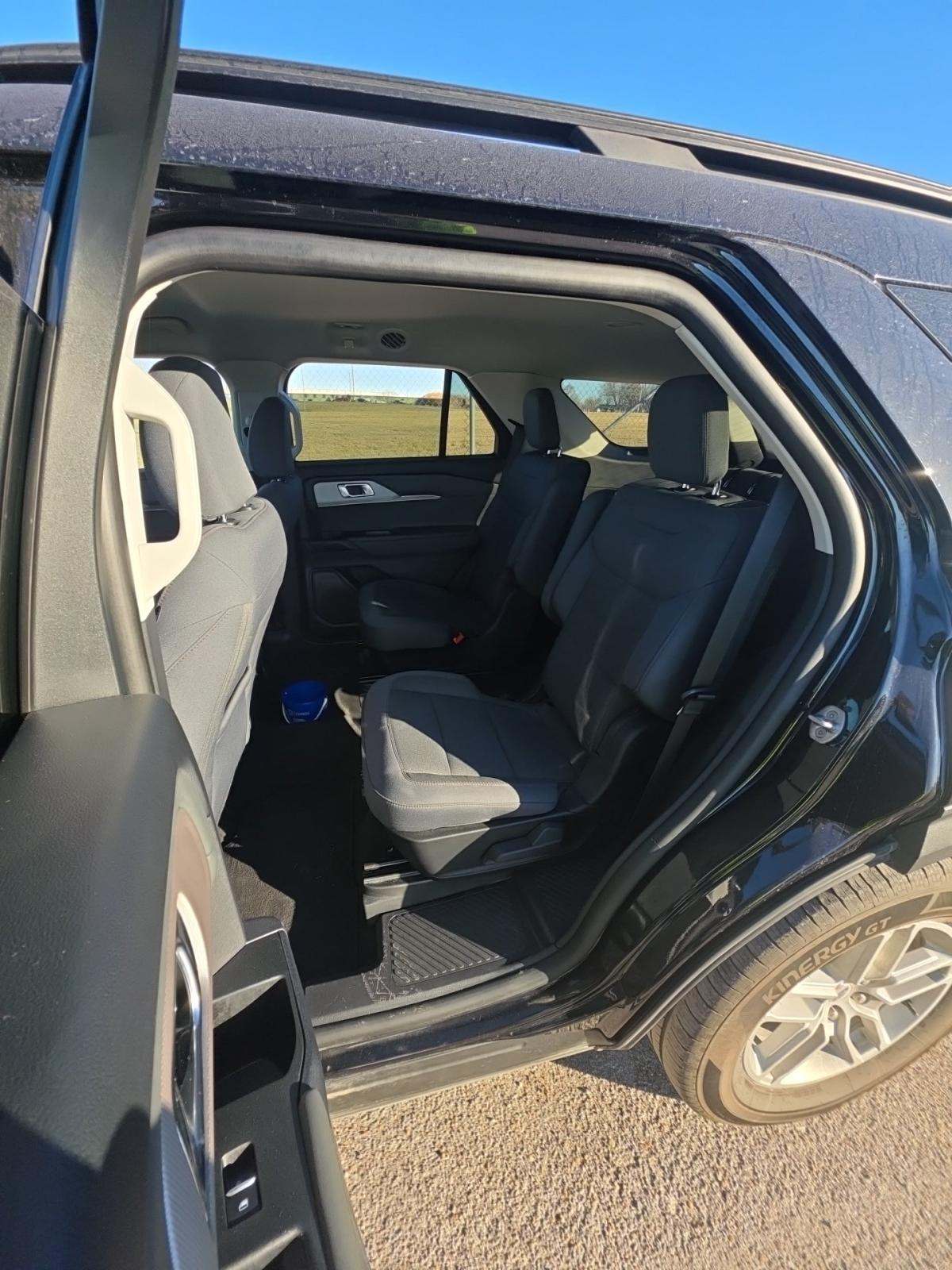 2025 Ford Explorer Active AWD