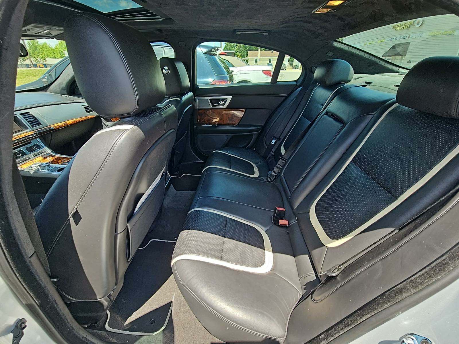 2015 Jaguar XF 3.0 Portfolio RWD