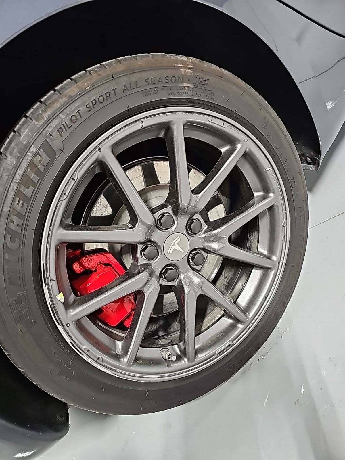 2019 Tesla Model 3 Mid Range RWD