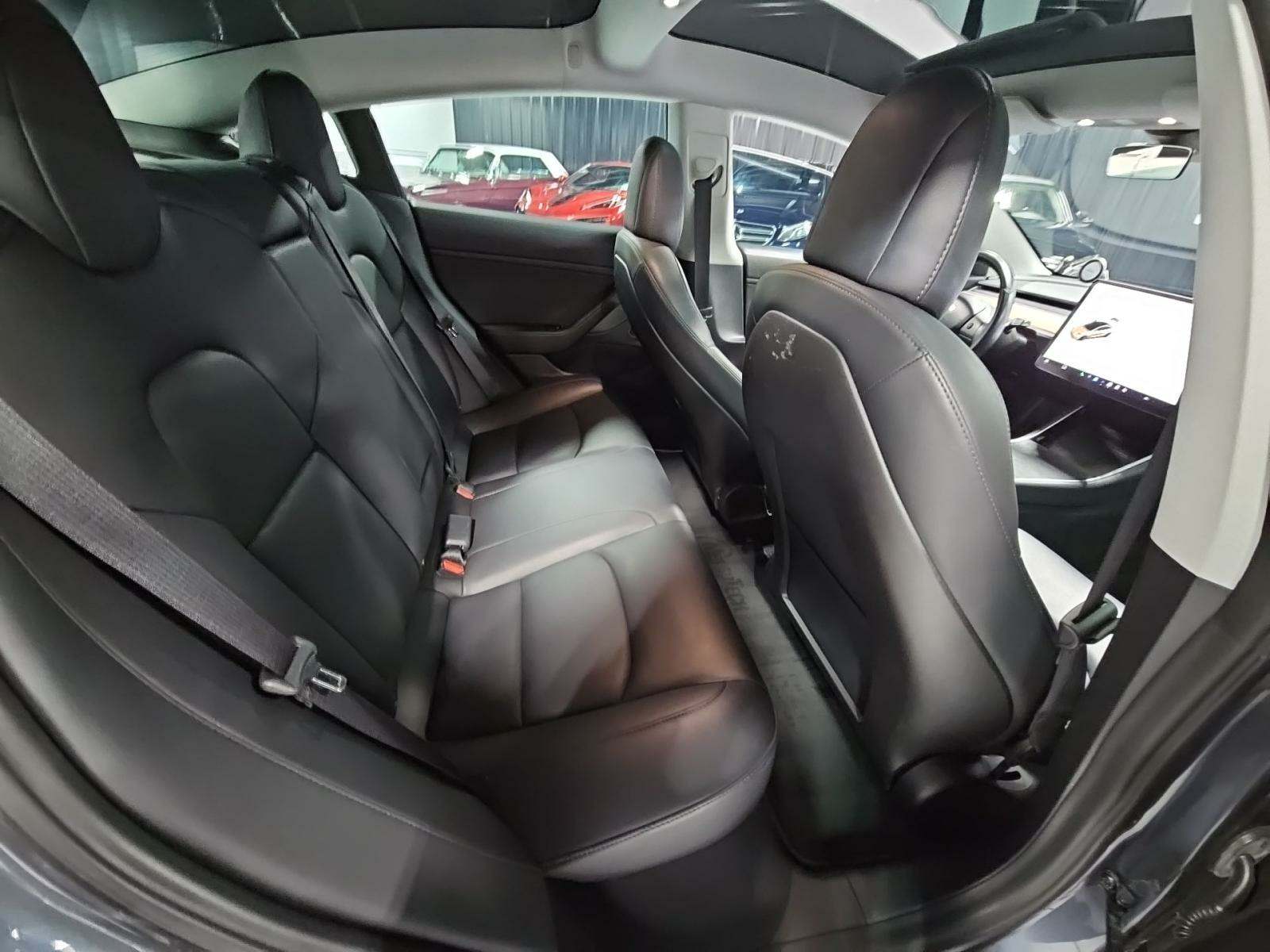 2019 Tesla Model 3 Mid Range RWD