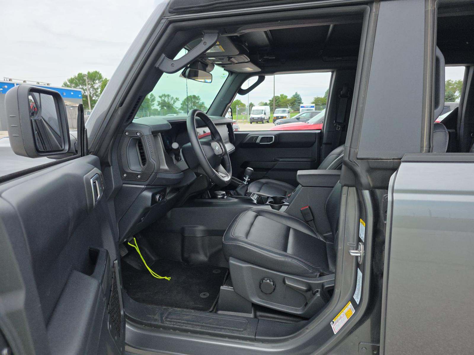 FORD BRONCO - 2