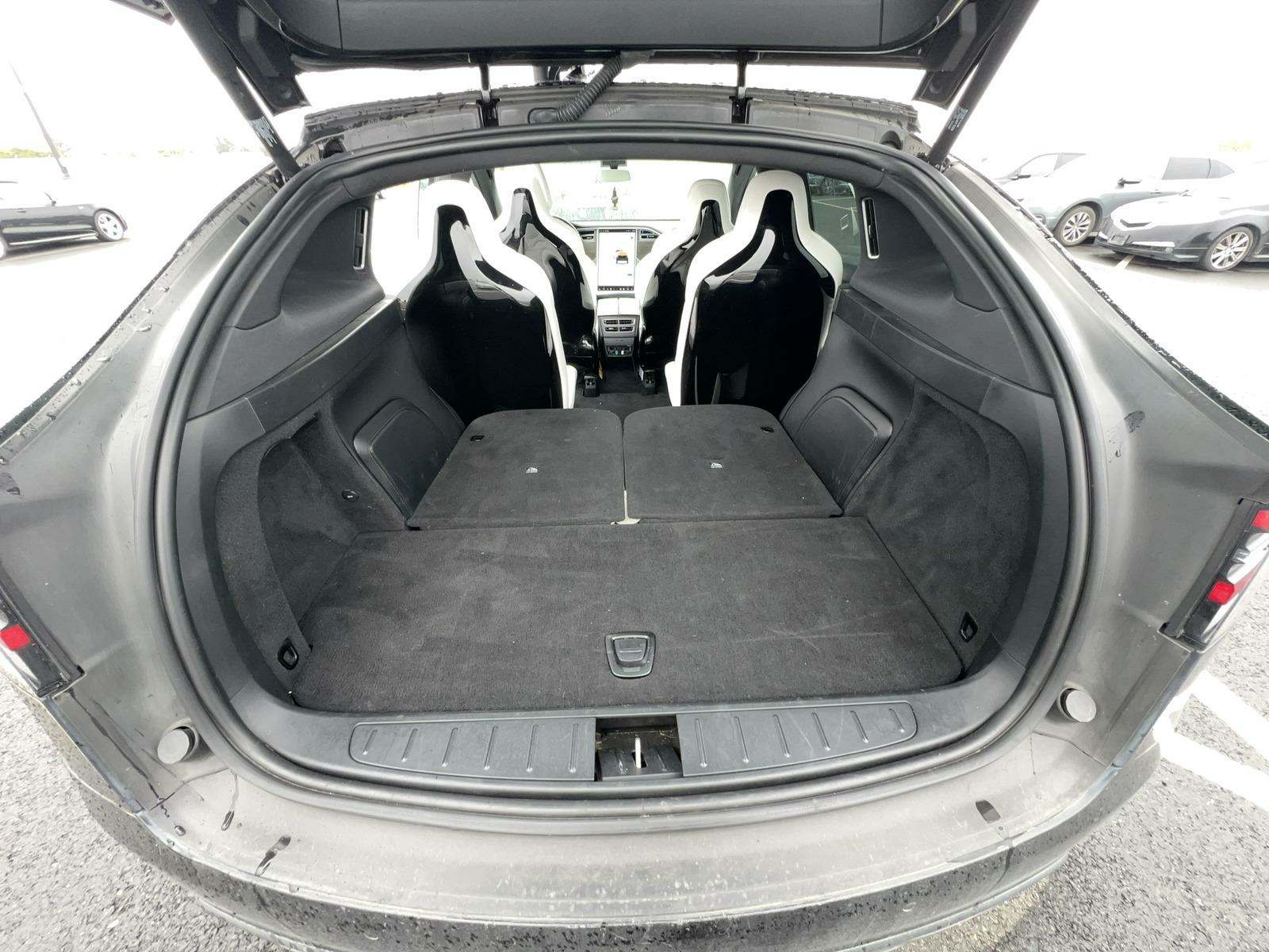 2016 Tesla Model X 75D AWD