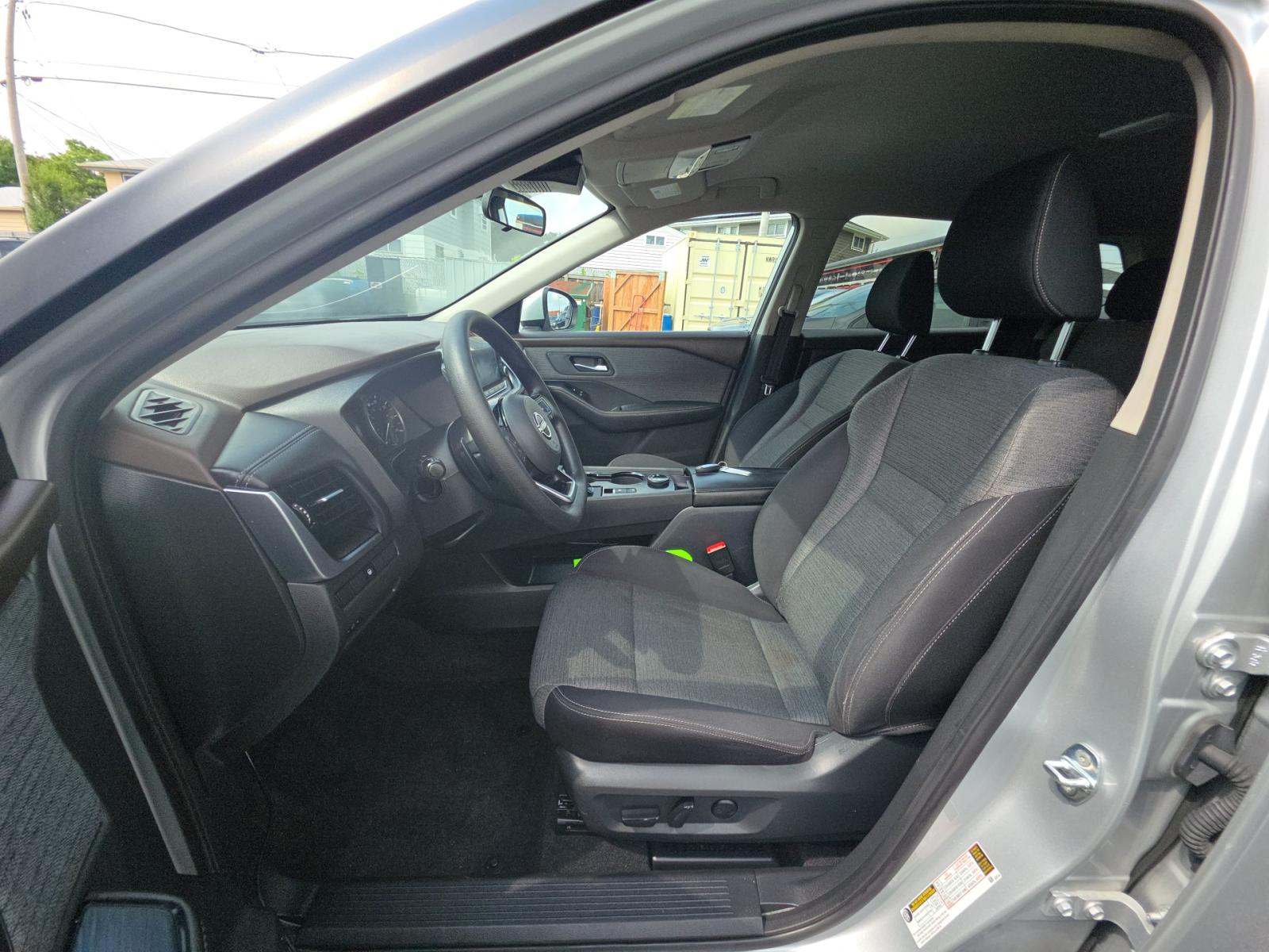 2022 Nissan Rogue SV AWD