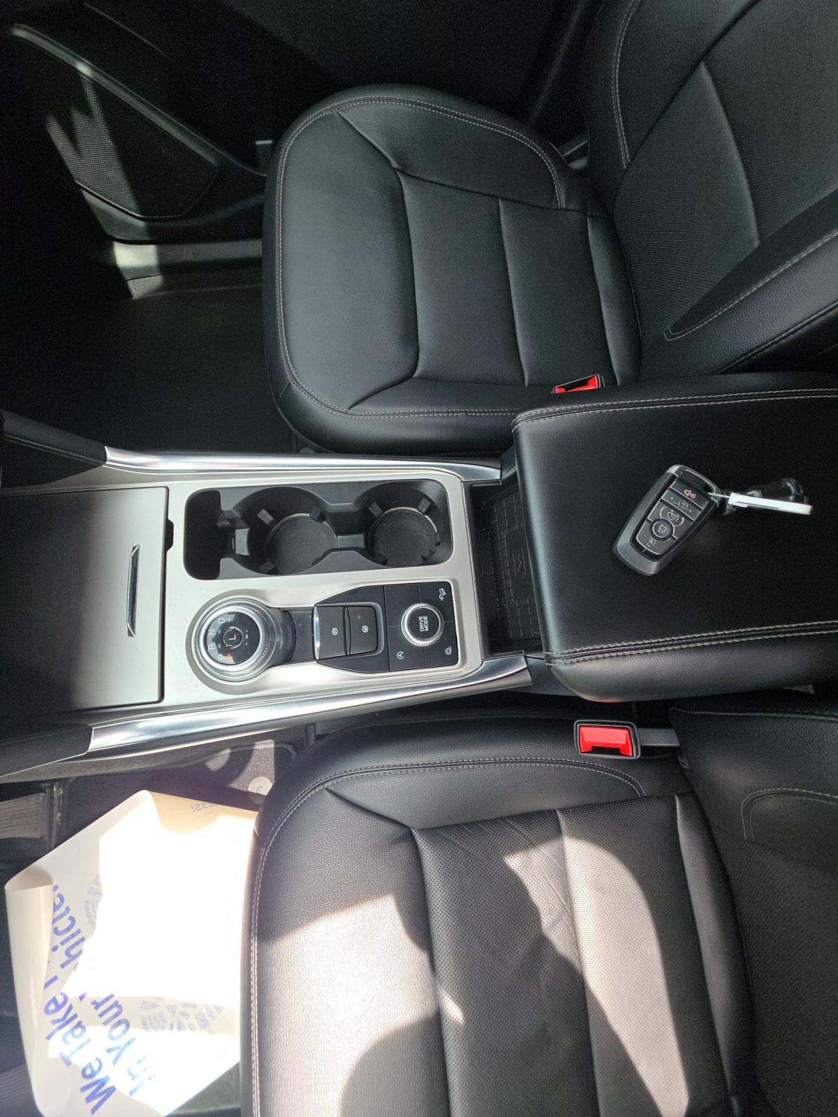 FORD EXPLORER - 8