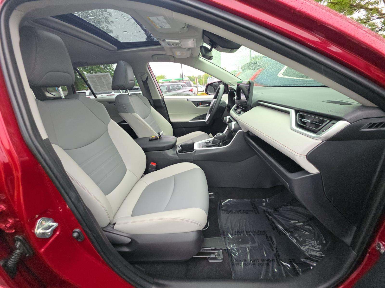 2025 Toyota RAV4 Hybrid XLE Premium AWD