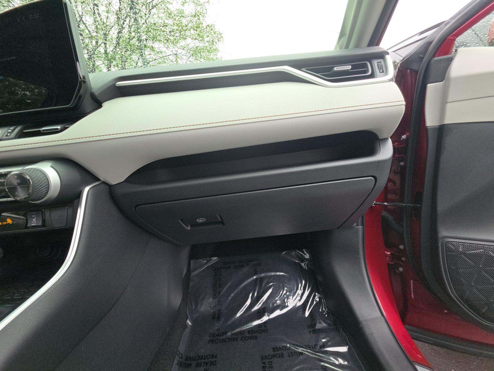 2025 Toyota RAV4 Hybrid XLE Premium AWD