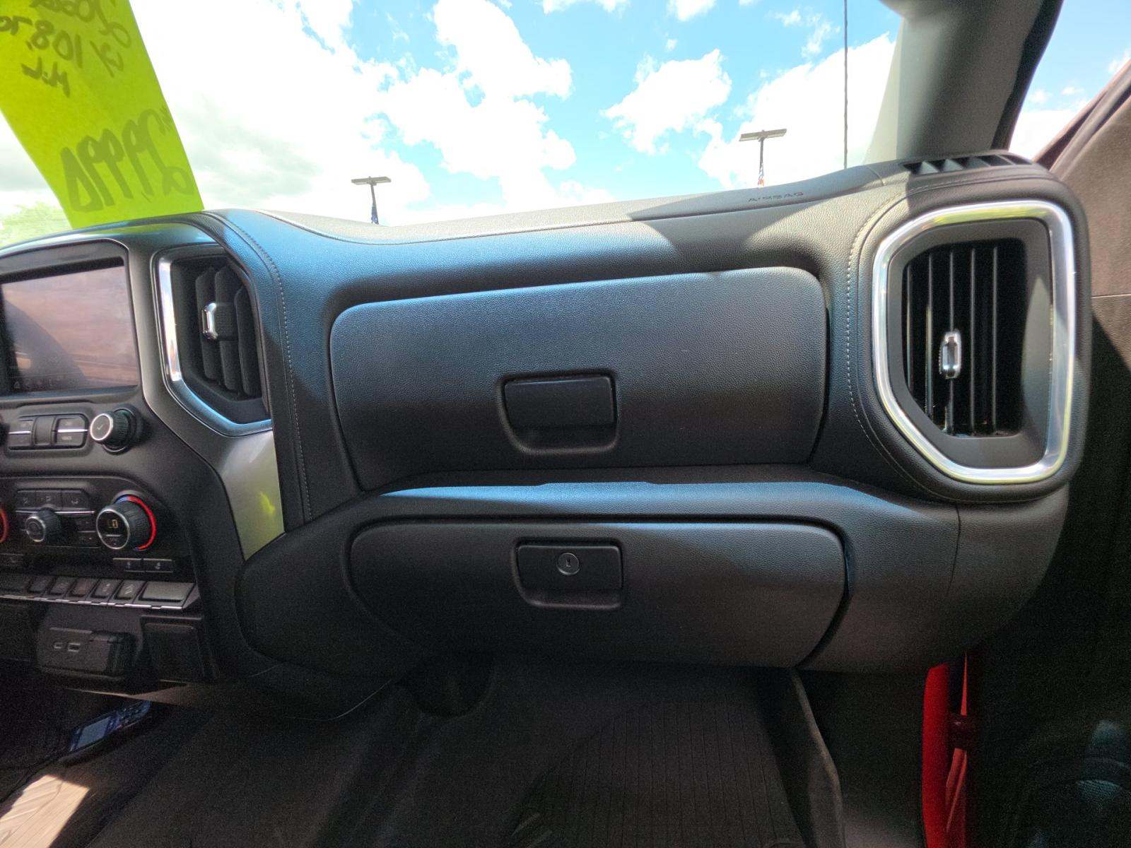2022 Chevrolet Silverado 1500 RST AWD