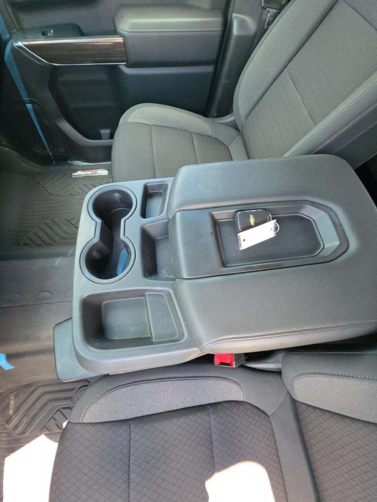 2022 Chevrolet Silverado 1500 RST AWD