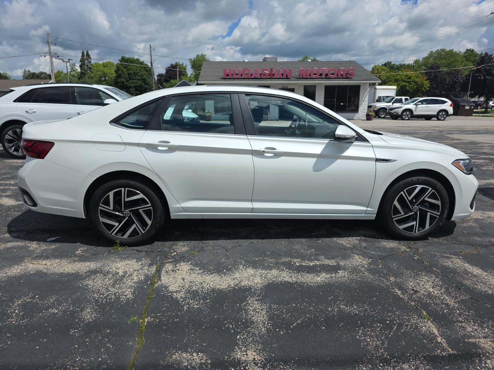 2024 Volkswagen Jetta 1.5T SEL FWD