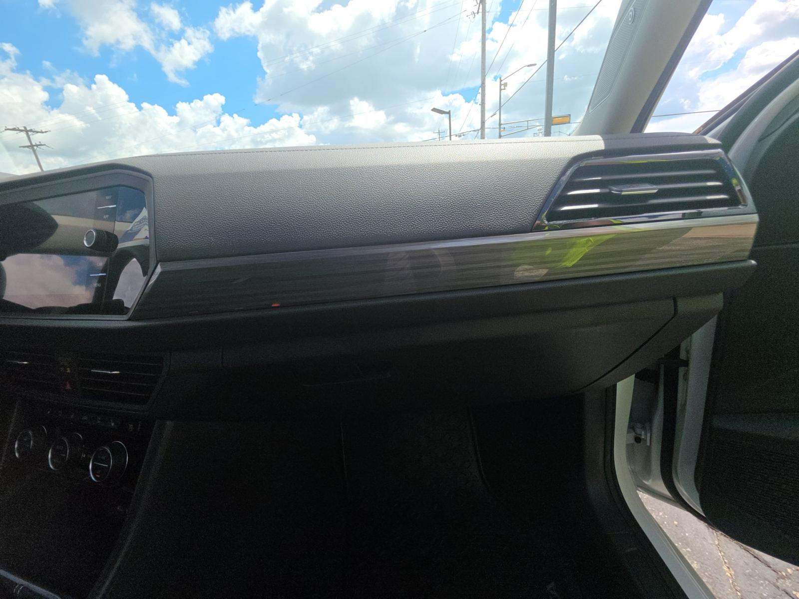 2024 Volkswagen Jetta 1.5T SEL FWD