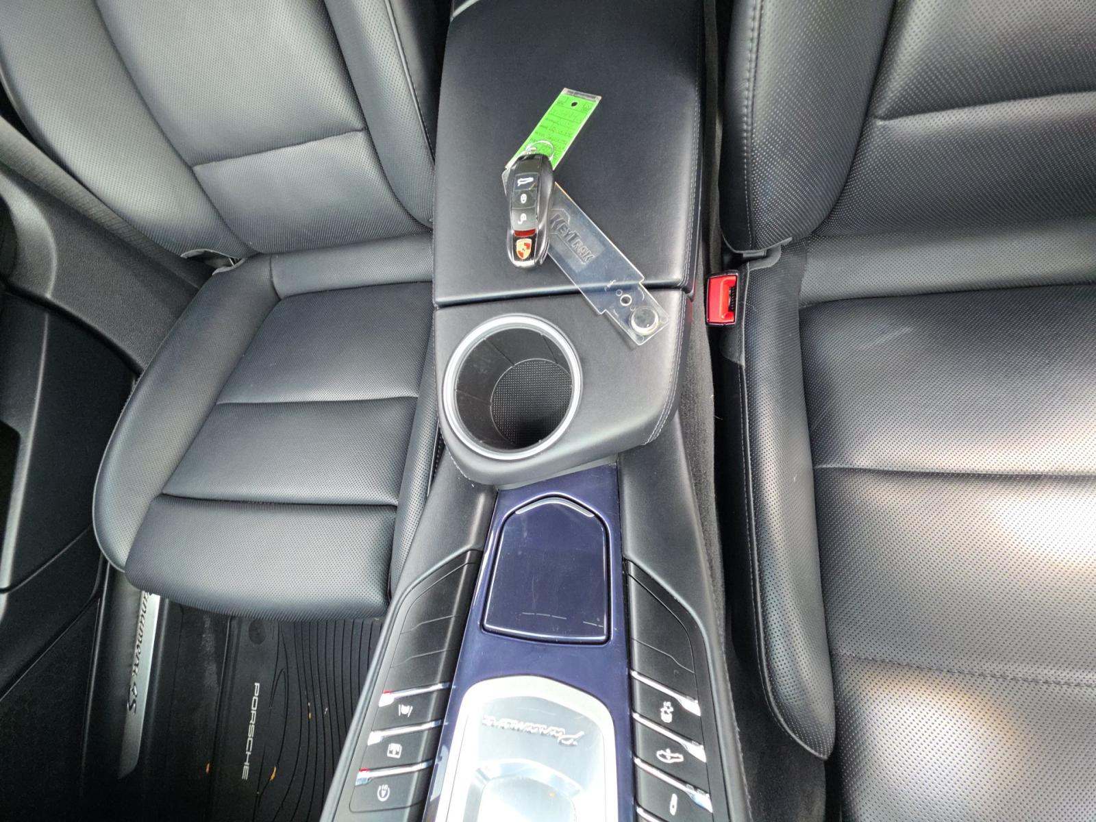 2015 Porsche Panamera 4S Executive AWD