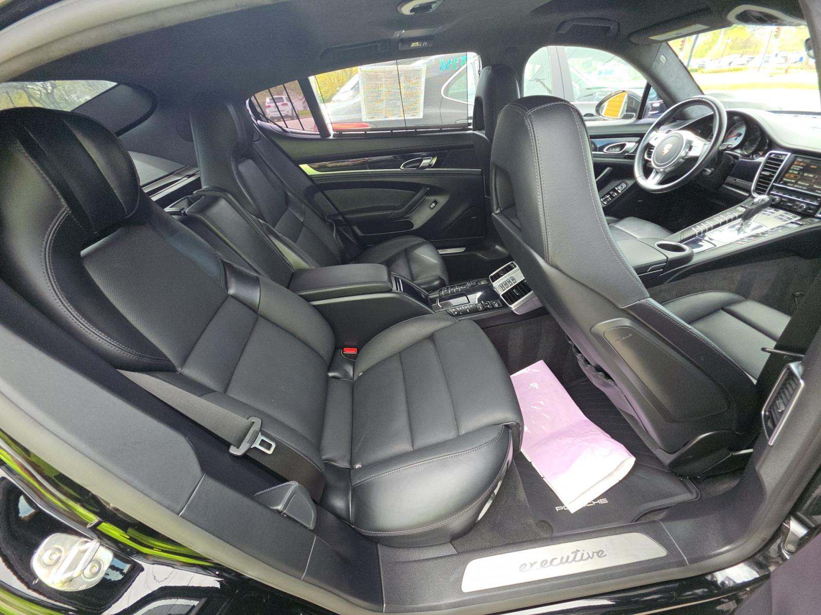 2015 Porsche Panamera 4S Executive AWD