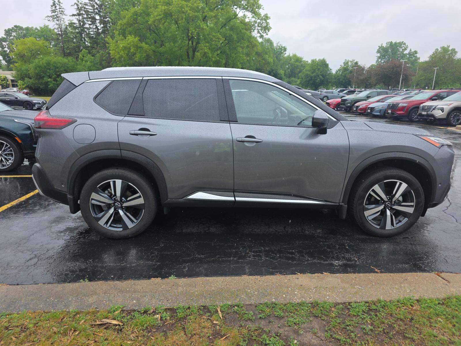 2023 Nissan Rogue Platinum FWD