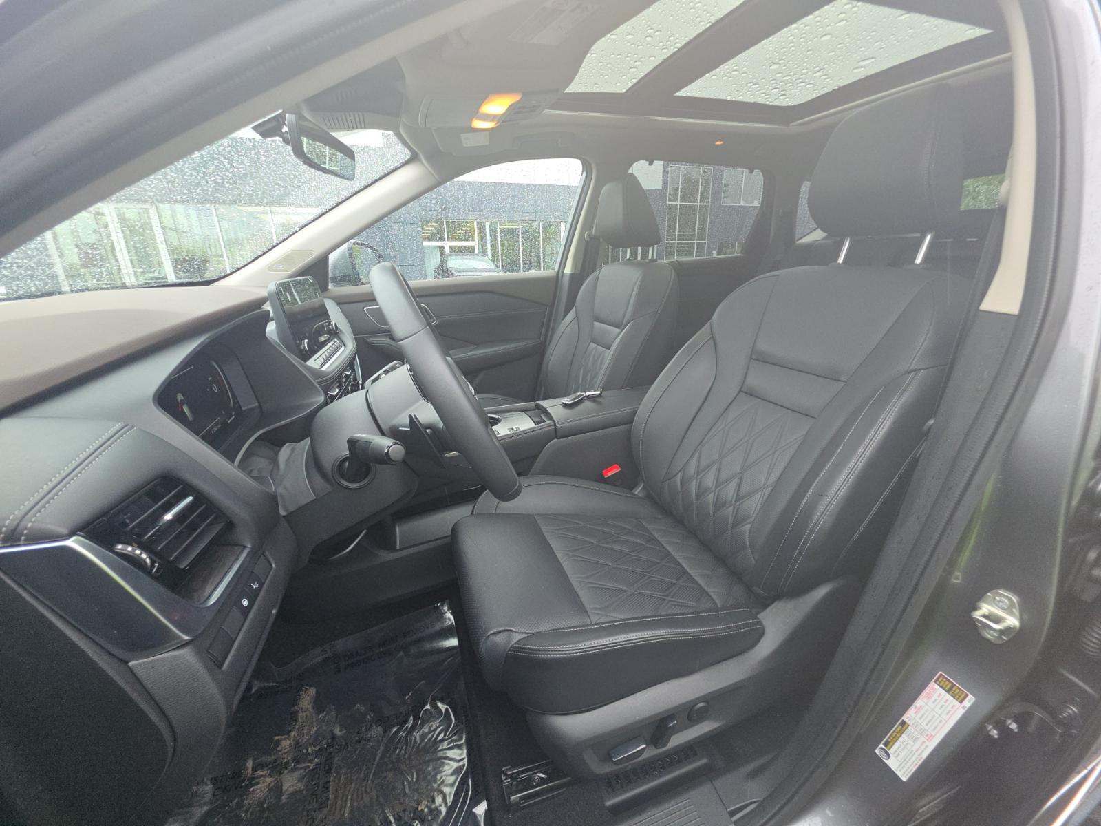 2023 Nissan Rogue Platinum FWD