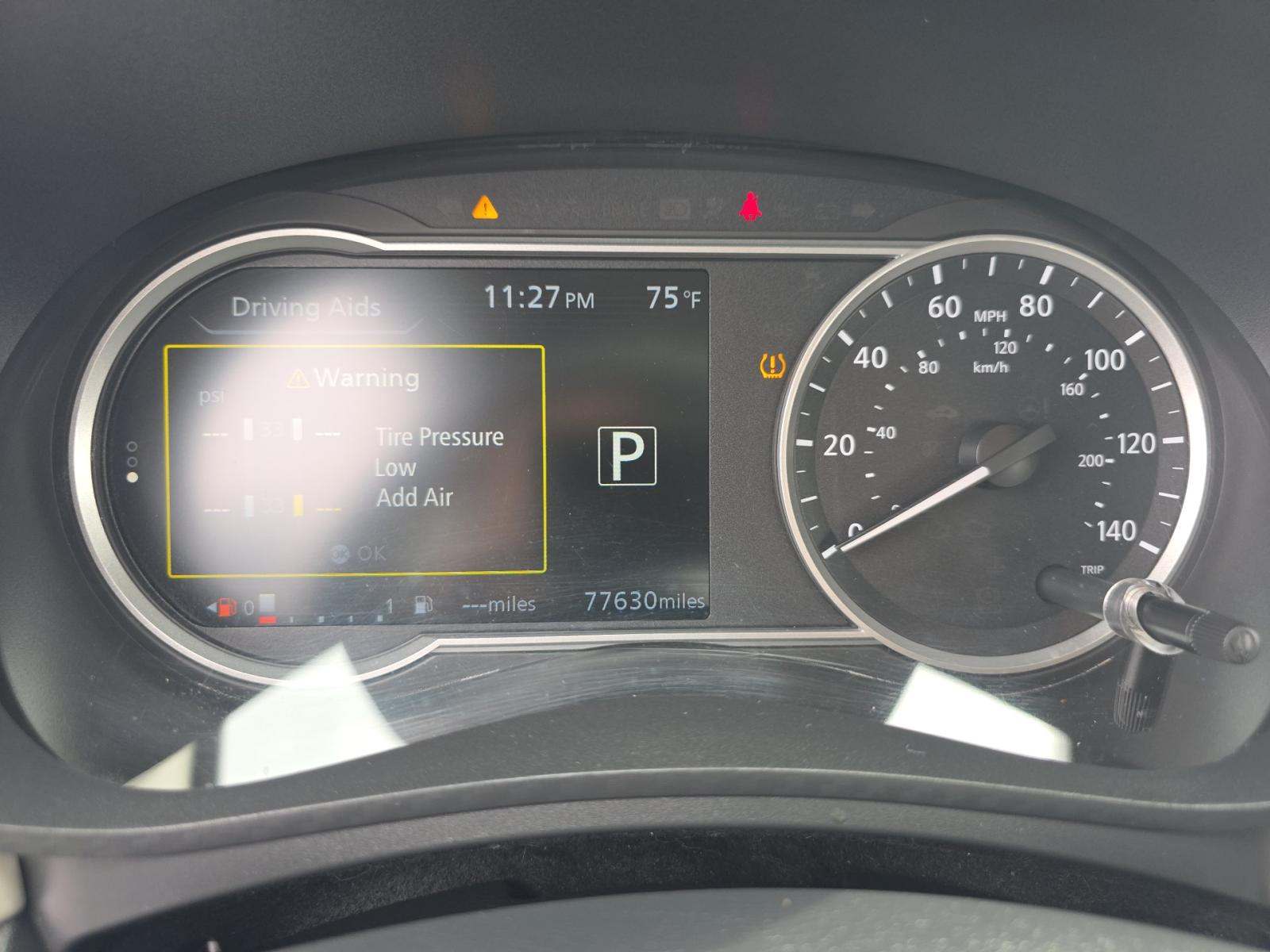 NISSAN VERSA - 9