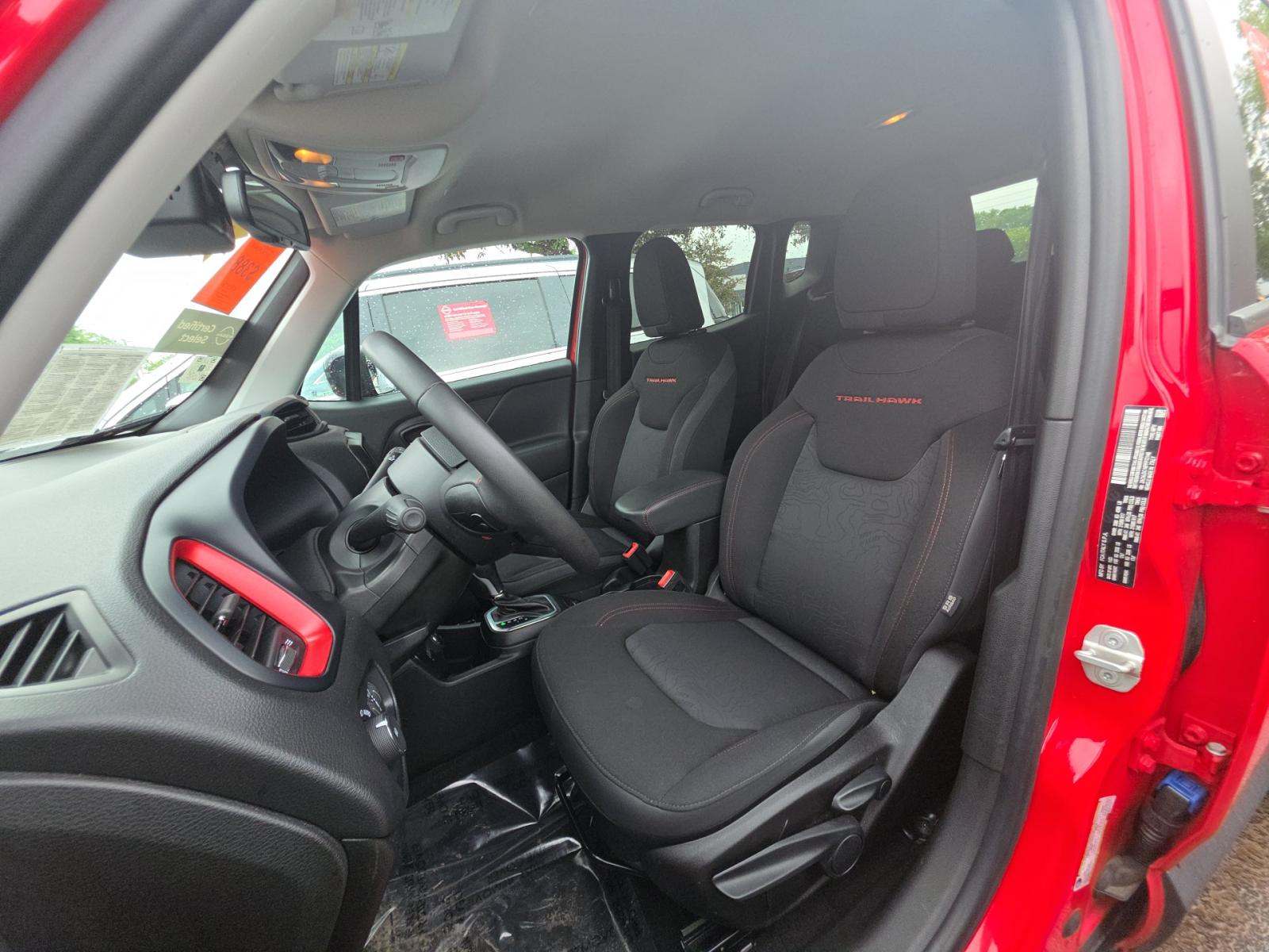 2023 Jeep Renegade Trailhawk AWD