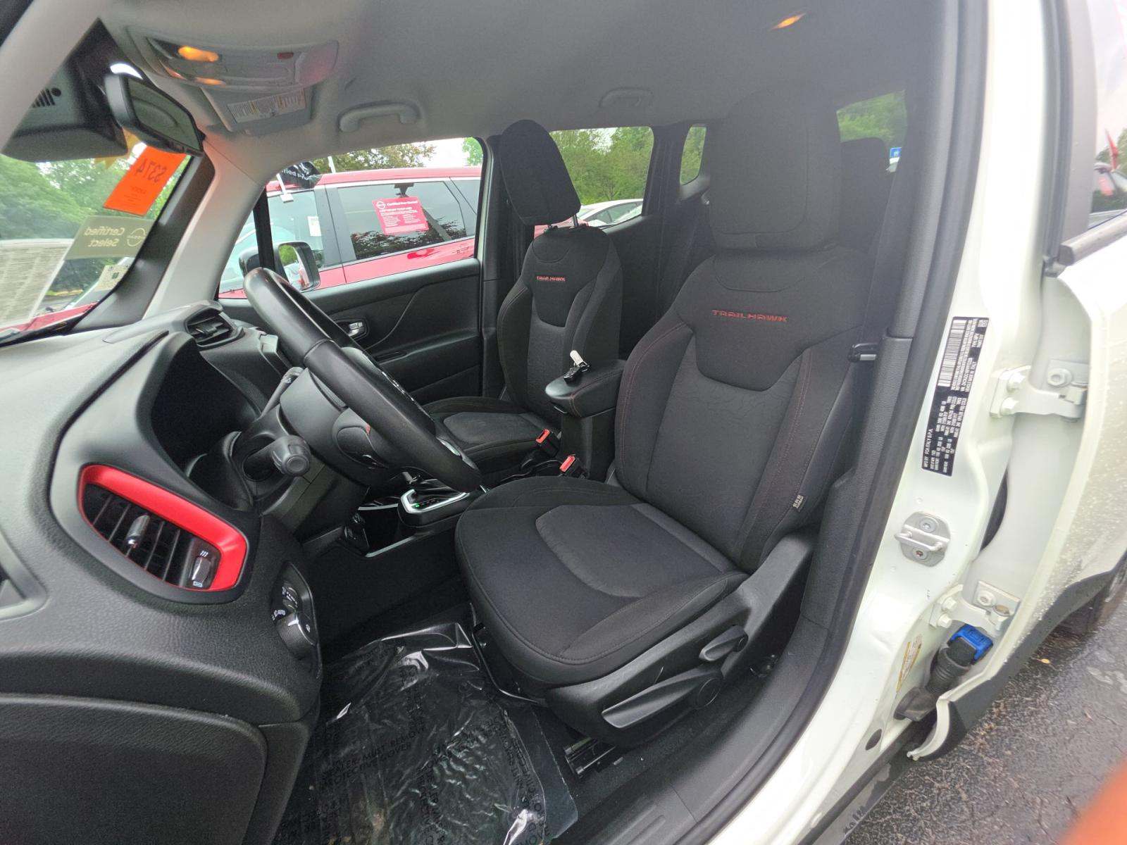 2023 Jeep Renegade Trailhawk AWD