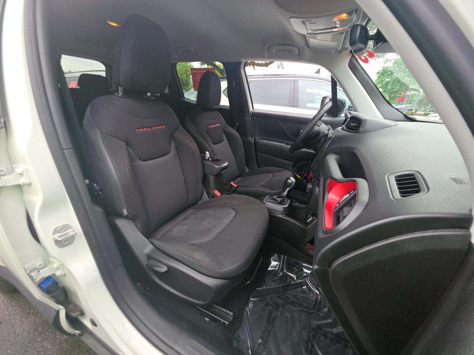 2023 Jeep Renegade Trailhawk AWD