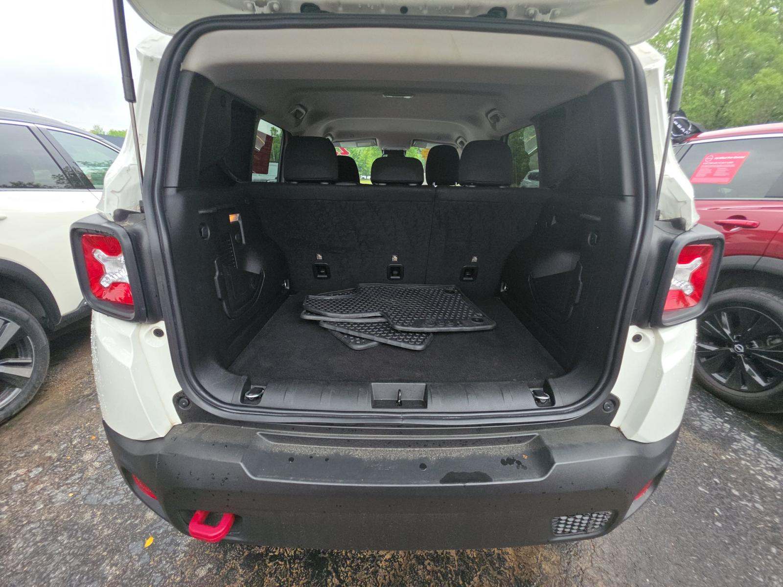 2023 Jeep Renegade Trailhawk AWD