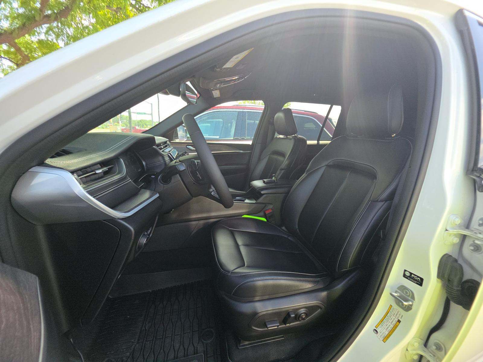 2024 Jeep Grand Cherokee Limited AWD