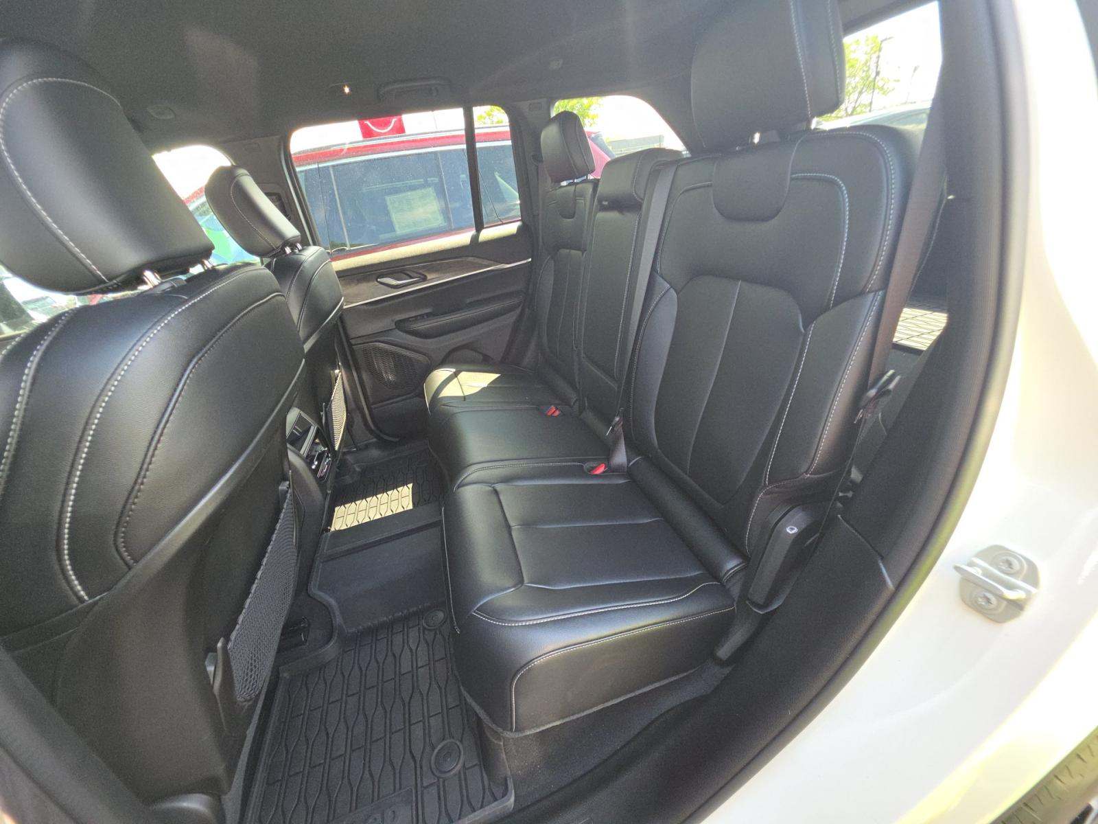 2024 Jeep Grand Cherokee Limited AWD