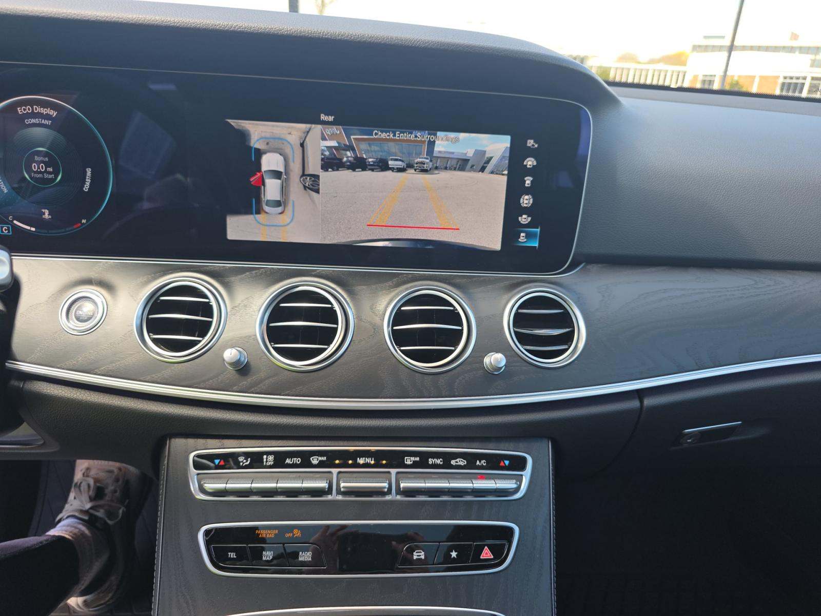 MERCEDES-BENZ E-CLASS - 10