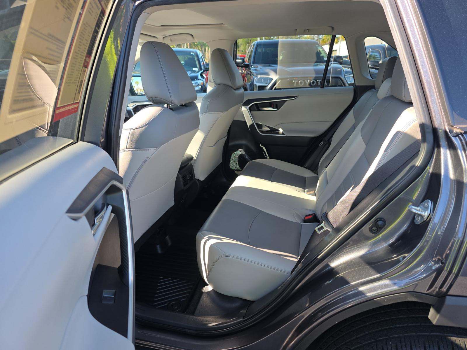 2024 Toyota RAV4 XLE Premium FWD