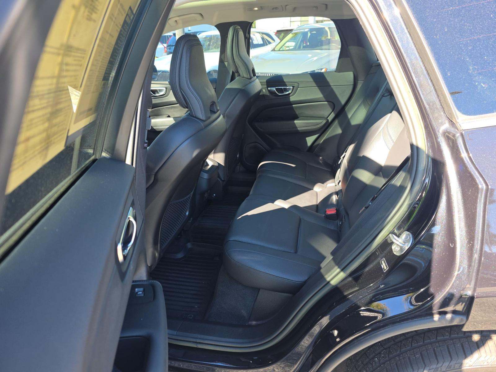 2023 Volvo XC60 B5 Plus FWD