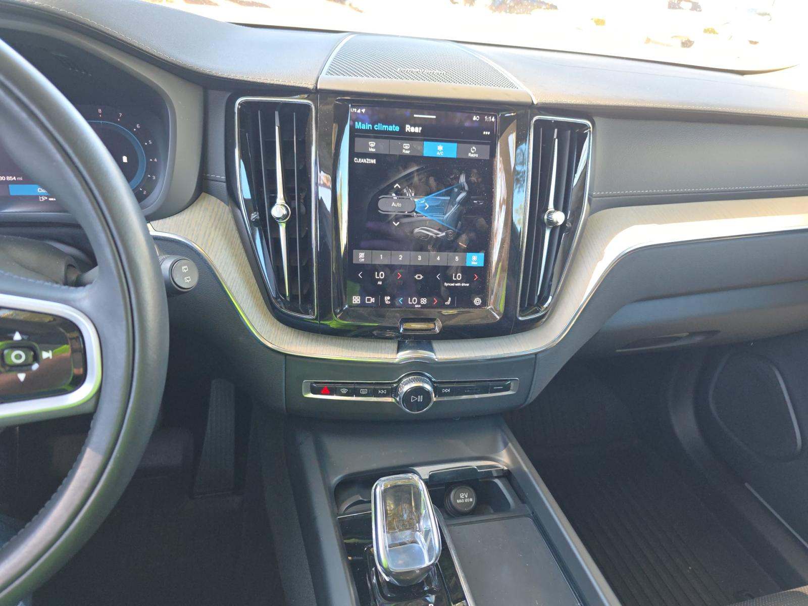 2022 Volvo XC60 B6 Inscription AWD