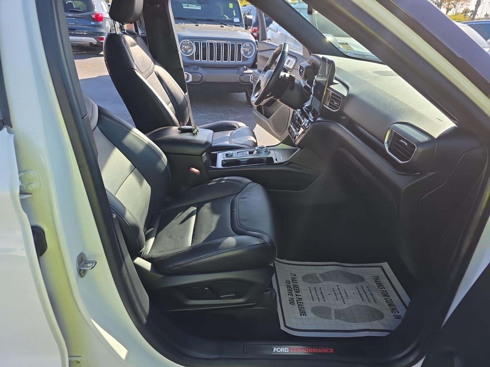 2022 Ford Explorer ST AWD