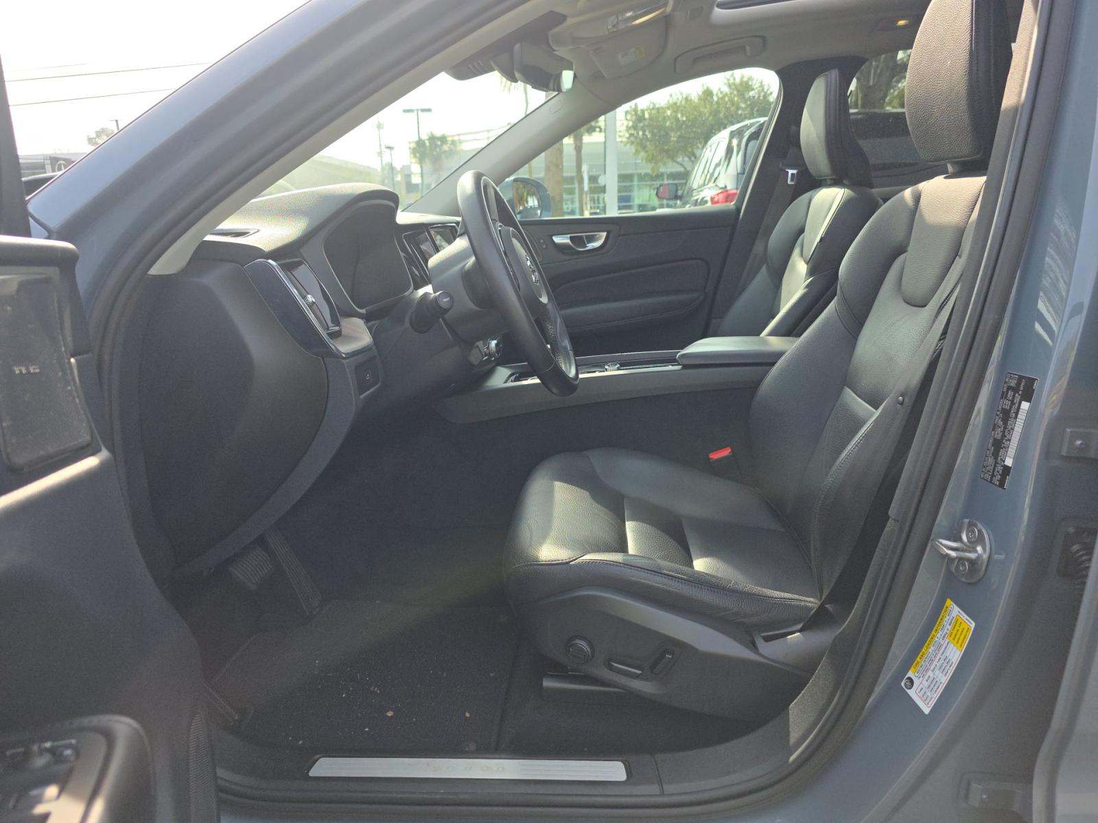 2023 Volvo XC60 B5 Plus FWD