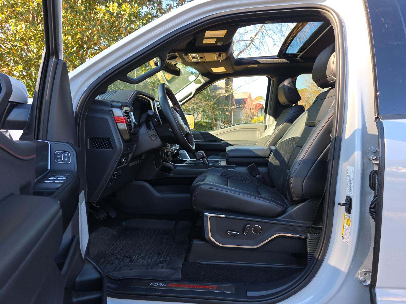 2025 Ford F-150 Raptor AWD