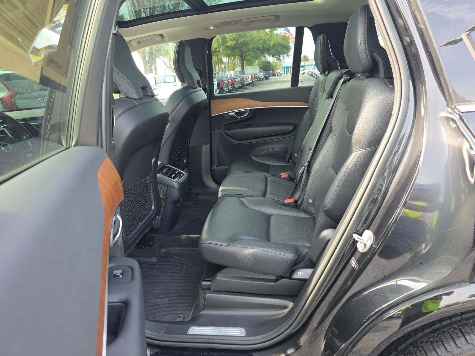 2023 Volvo XC90 B6 Plus AWD