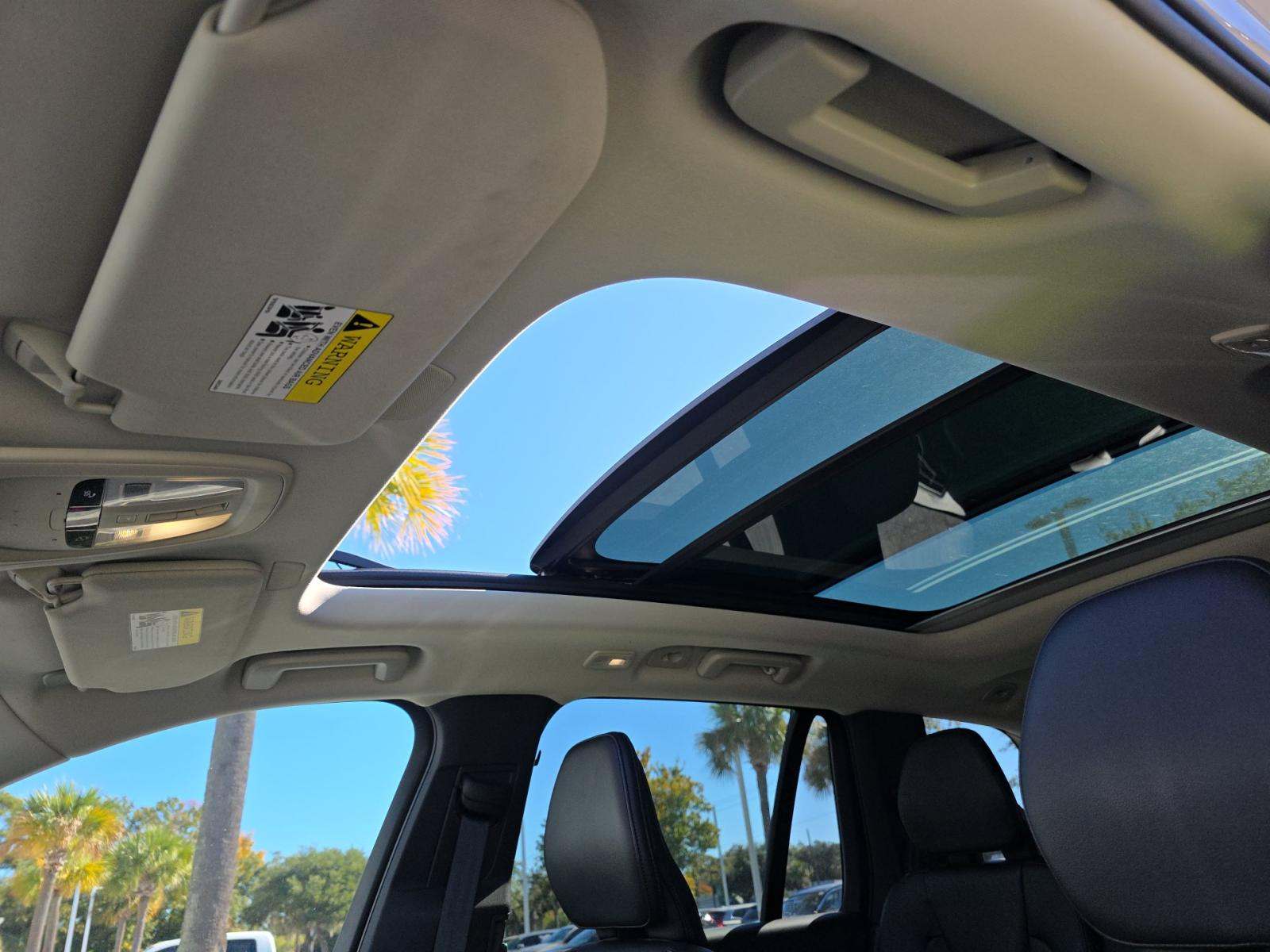 2025 Volvo XC90 B5 Core AWD