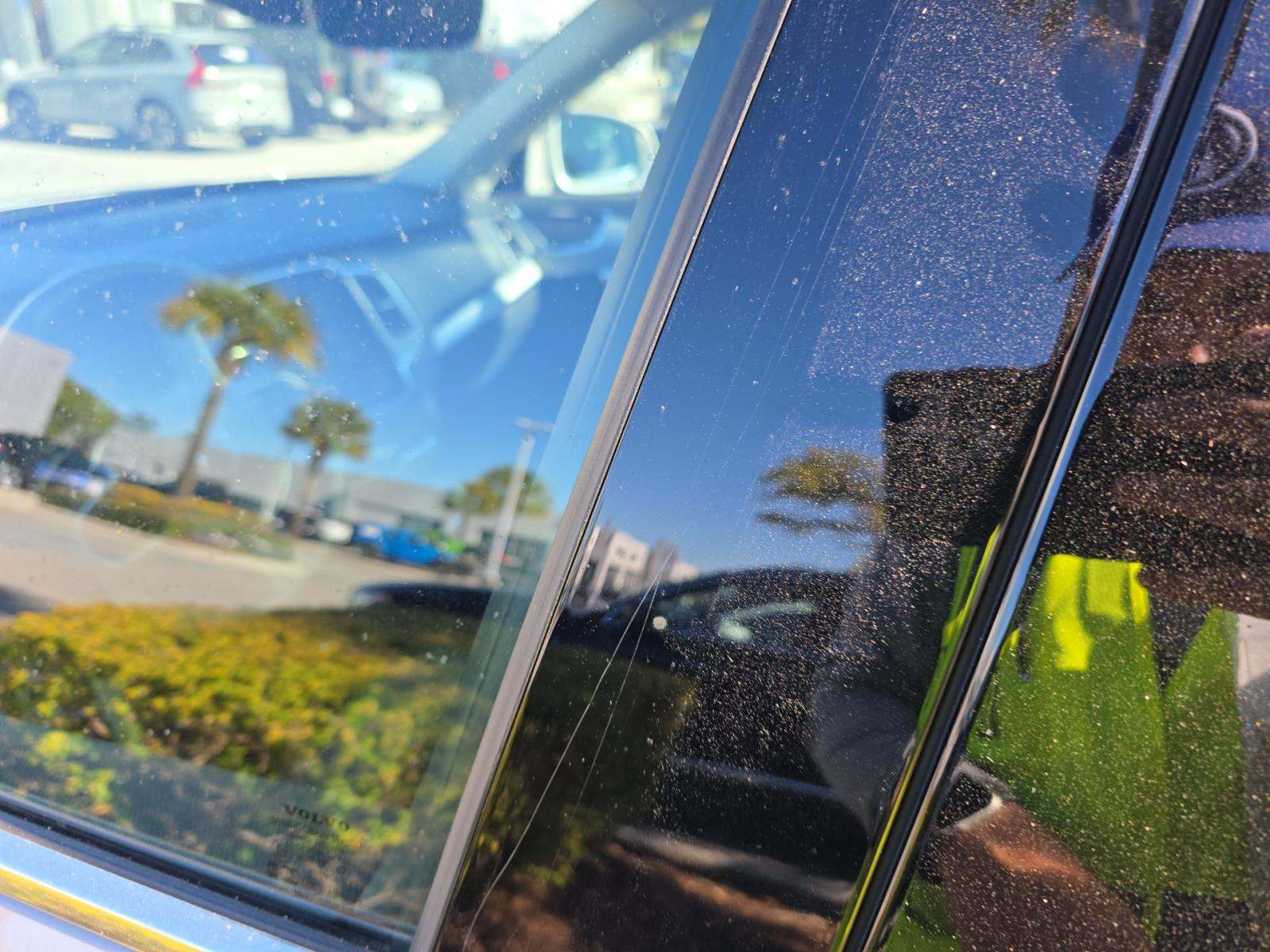 2025 Volvo XC90 B5 Core AWD