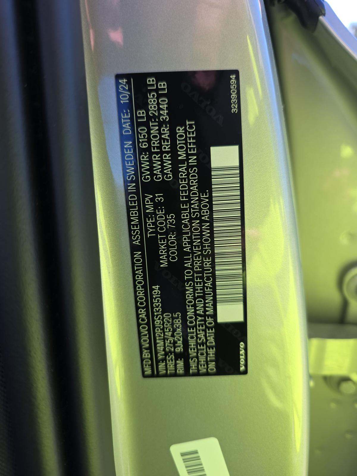 2025 Volvo XC90 B5 Core AWD