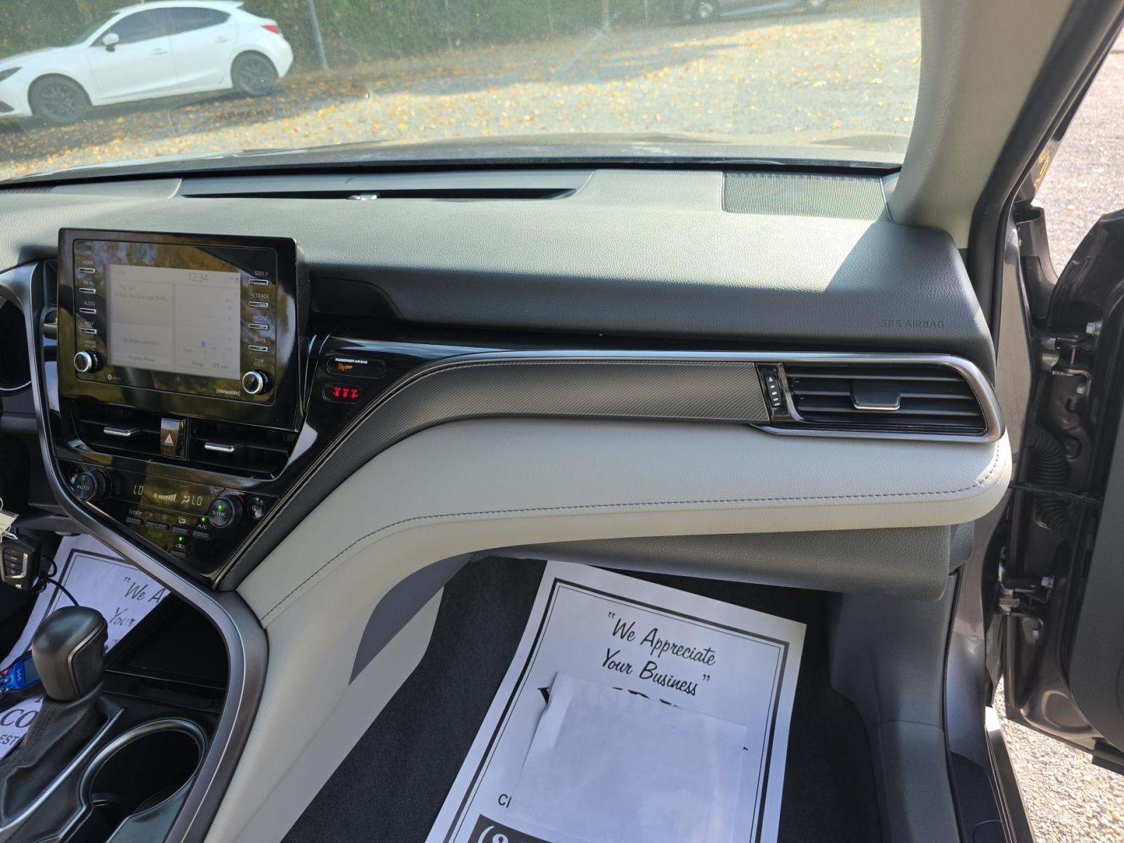 2024 Toyota Camry SE FWD