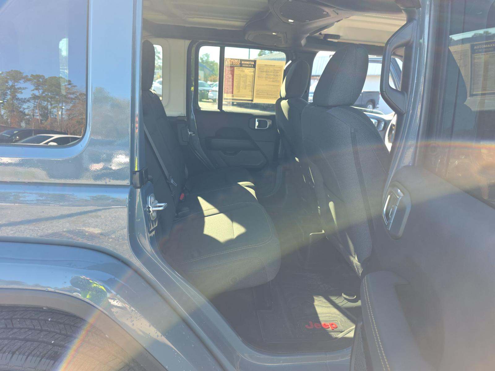 2024 Jeep Wrangler Sahara AWD