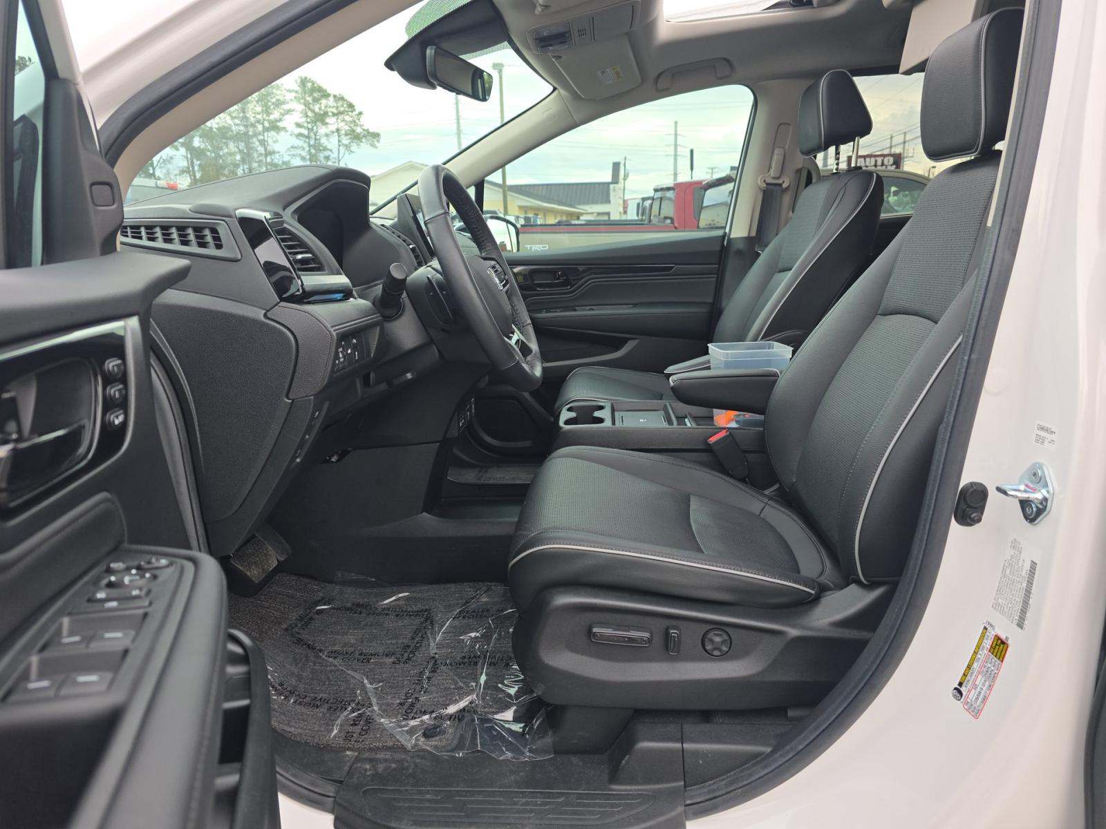 2025 Honda Odyssey Elite FWD