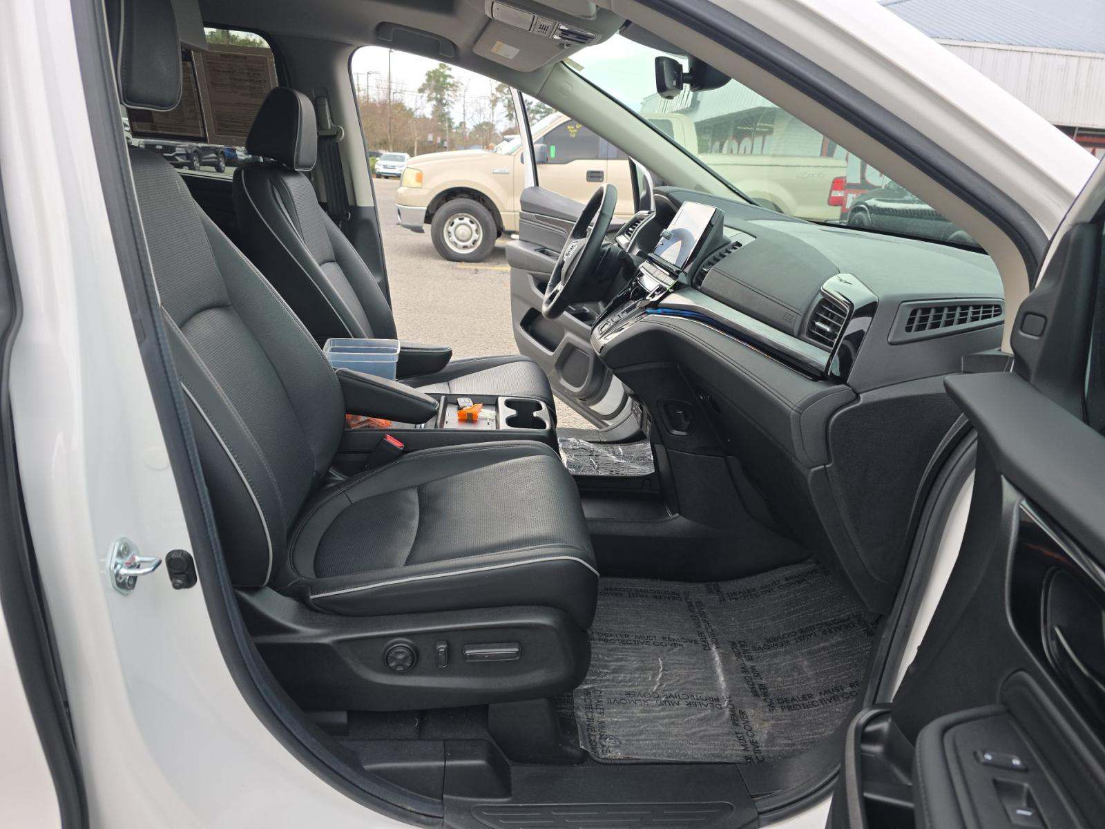 2025 Honda Odyssey Elite FWD