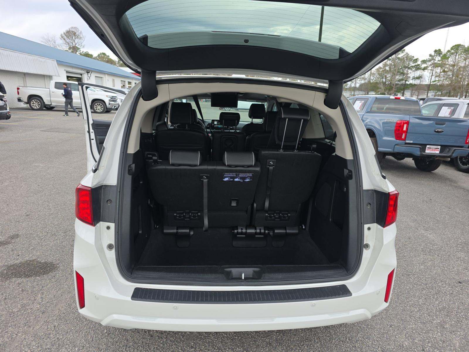 2025 Honda Odyssey Elite FWD