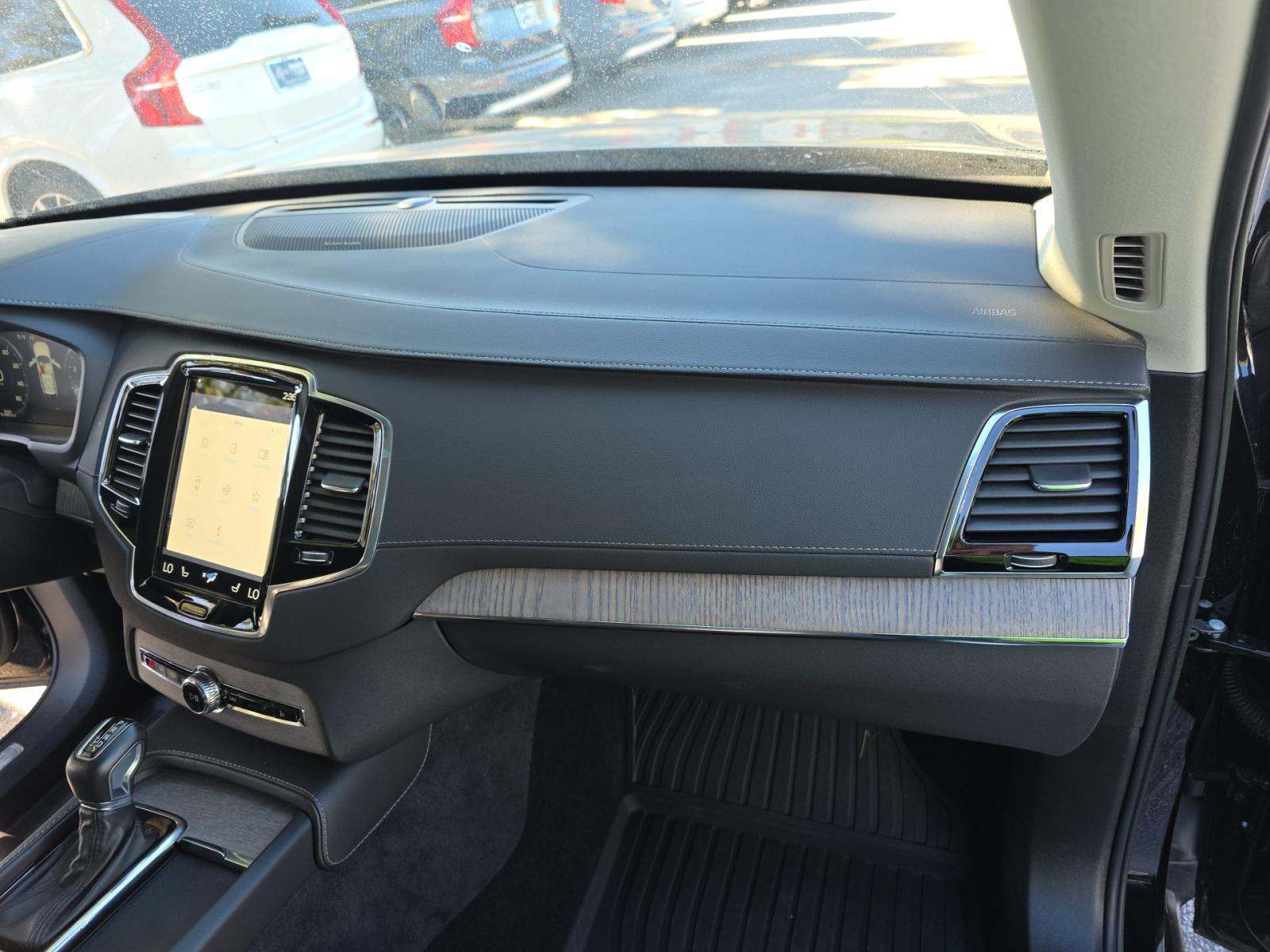 2022 Volvo XC90 T6 Inscription AWD