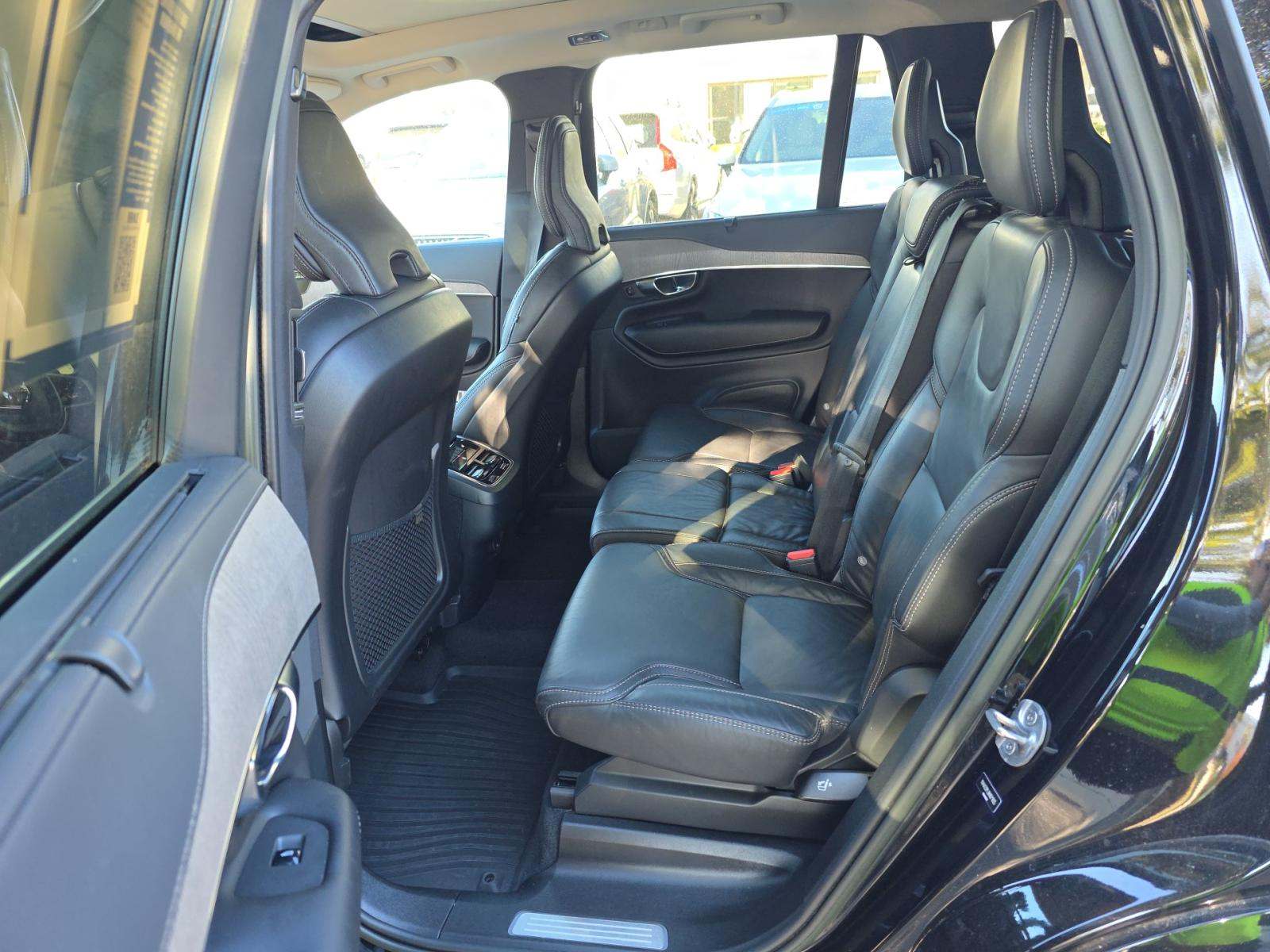 2022 Volvo XC90 T6 Inscription AWD