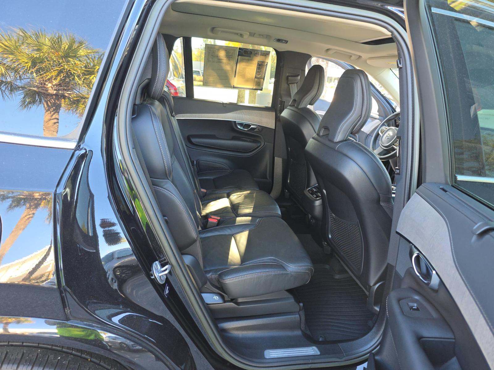 2022 Volvo XC90 T6 Inscription AWD