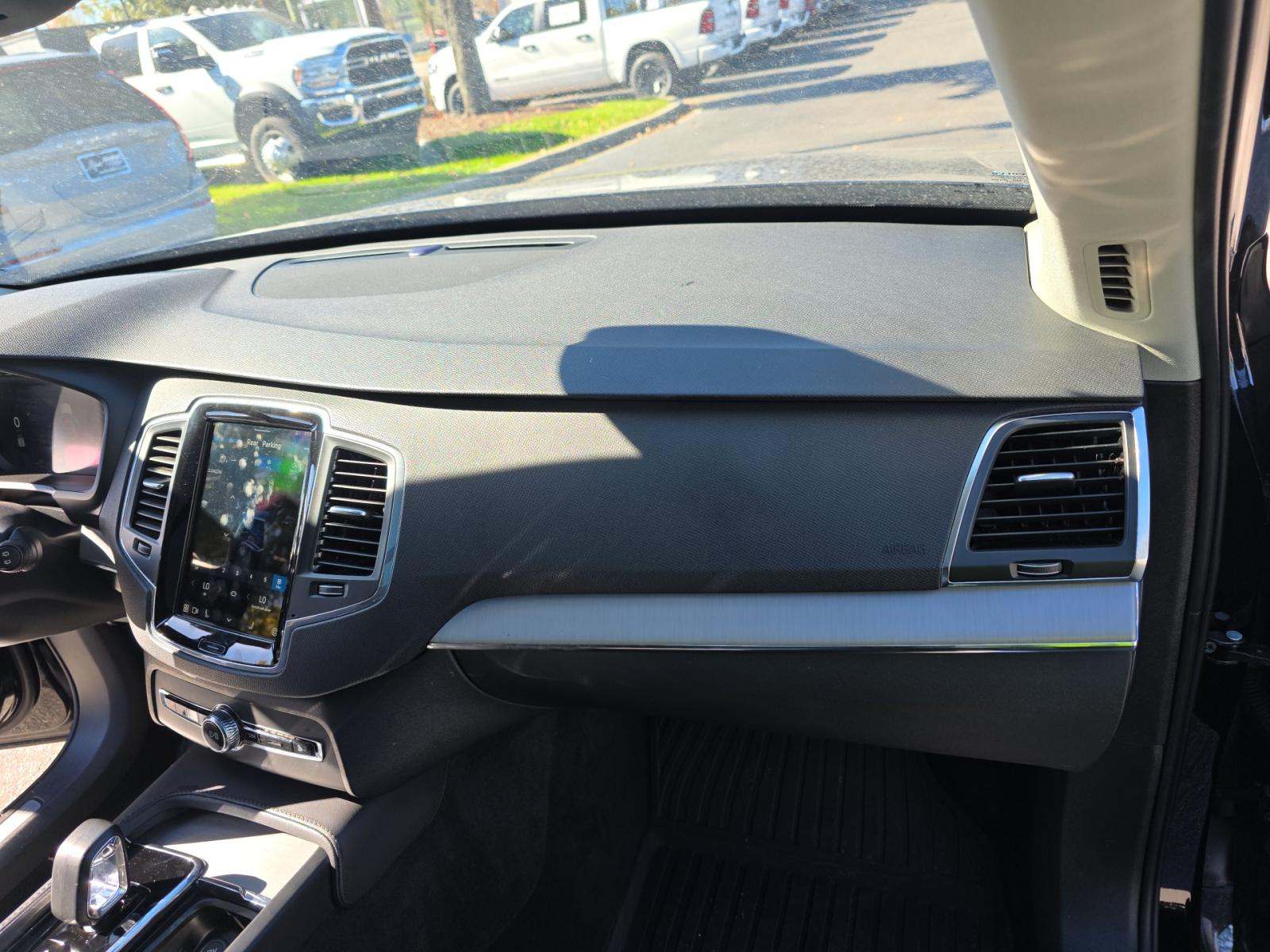 2024 Volvo XC90 B5 Core AWD