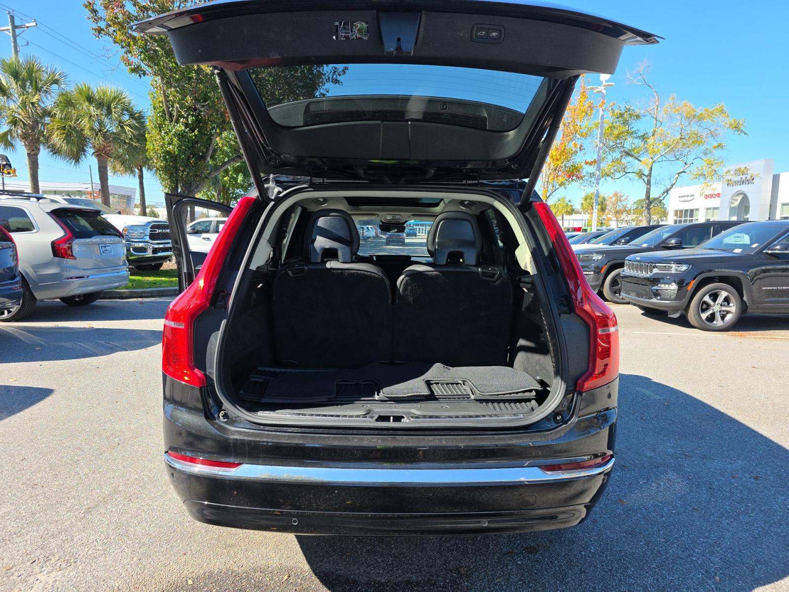 2024 Volvo XC90 B5 Core AWD