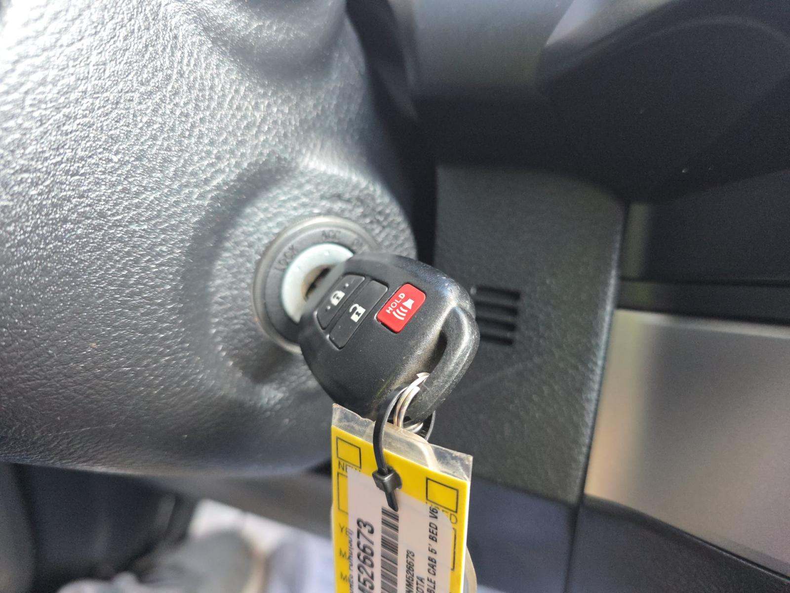 2022 Toyota Tacoma SR AWD