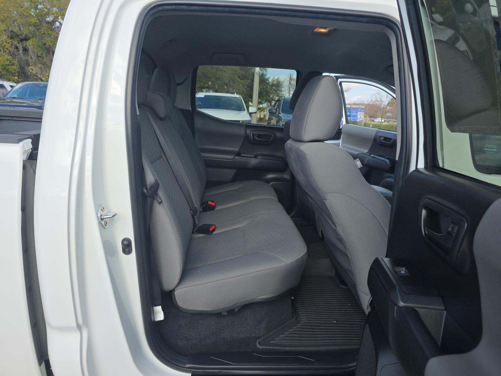 2022 Toyota Tacoma SR AWD