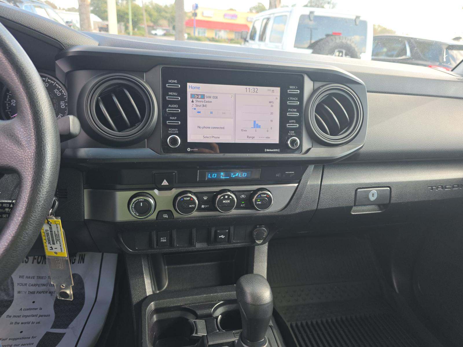 2022 Toyota Tacoma SR AWD